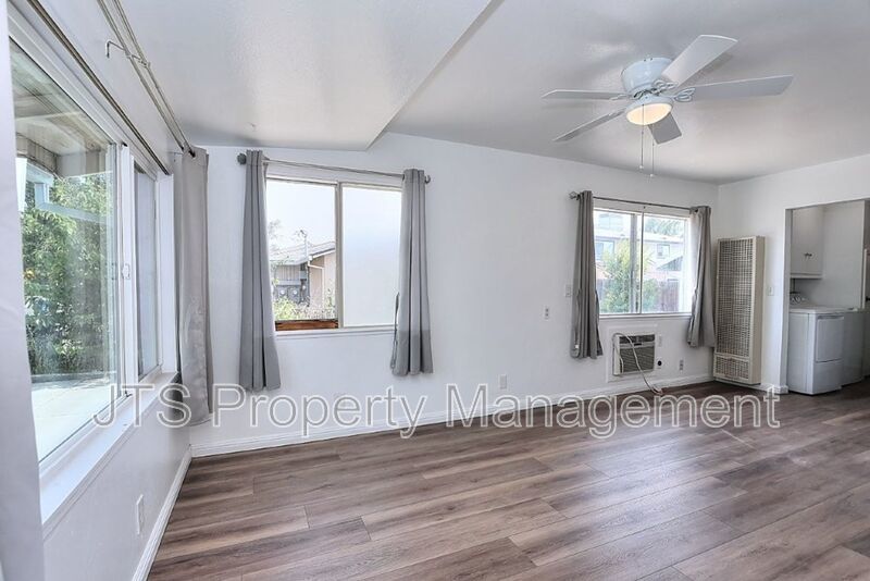 Adorable Carmichael Duplex Steps From Carmichael Park! property image