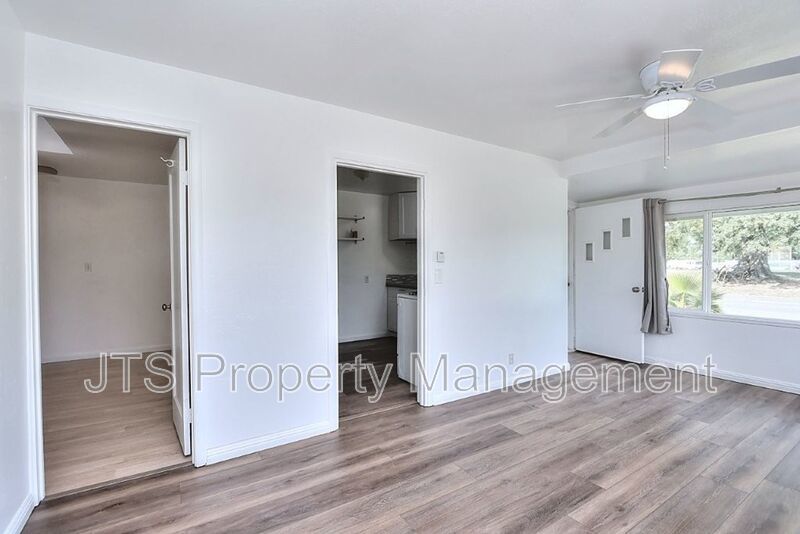 Adorable Carmichael Duplex Steps From Carmichael Park! property image