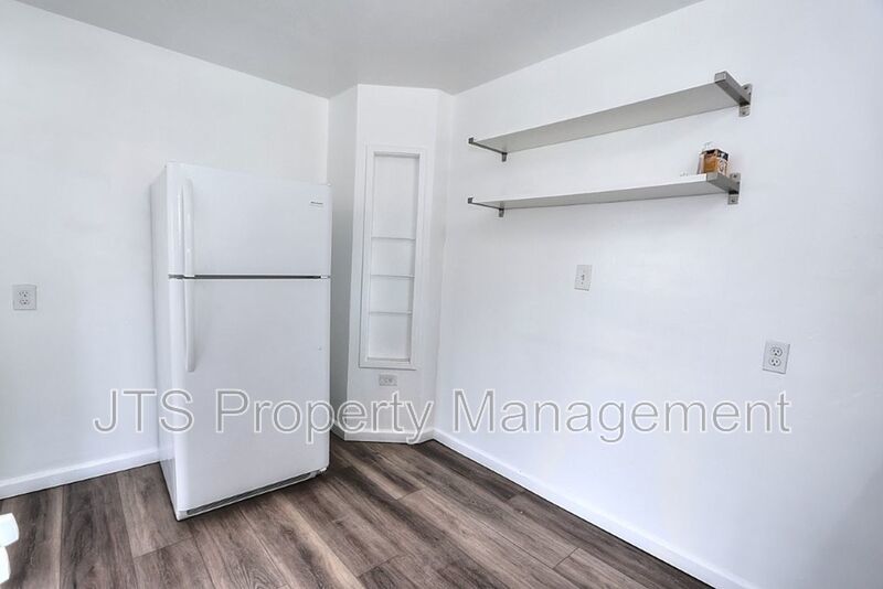 Adorable Carmichael Duplex Steps From Carmichael Park! property image