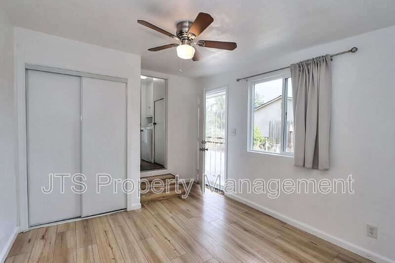 Adorable Carmichael Duplex Steps From Carmichael Park! property image