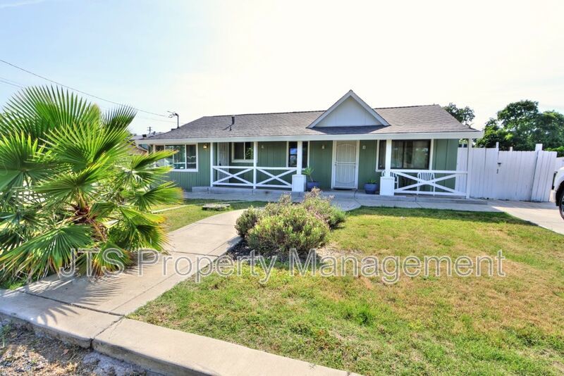 Adorable Carmichael Duplex Steps From Carmichael Park! property image
