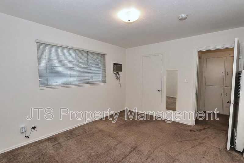 Updated Upstairs 1 Bedroom Across the Street from UC Davis! property image