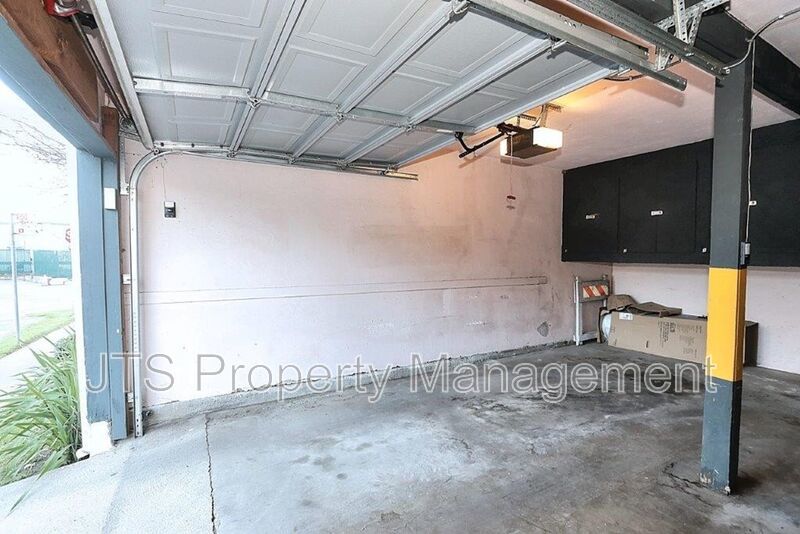 Updated Upstairs 1 Bedroom Across the Street from UC Davis! property image