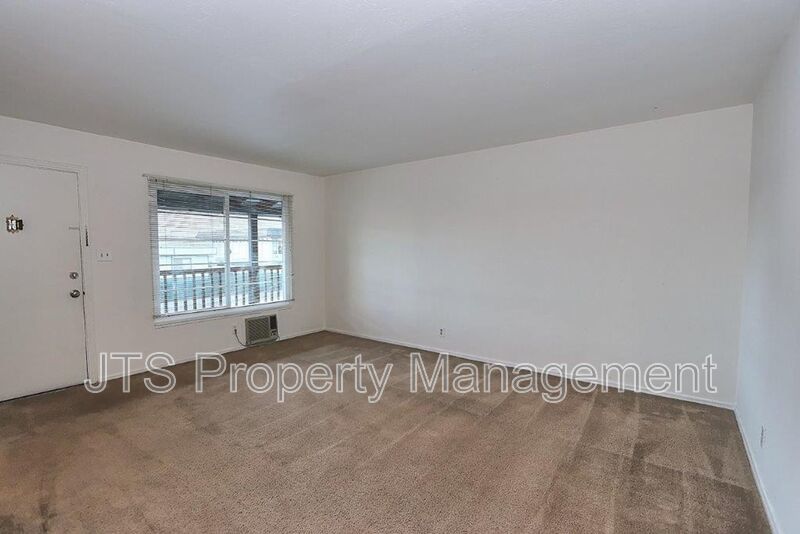 Updated Upstairs 1 Bedroom Across the Street from UC Davis! property image
