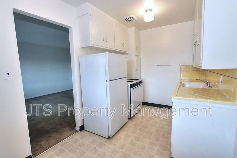 Updated Upstairs 1 Bedroom Across the Street from UC Davis! property image