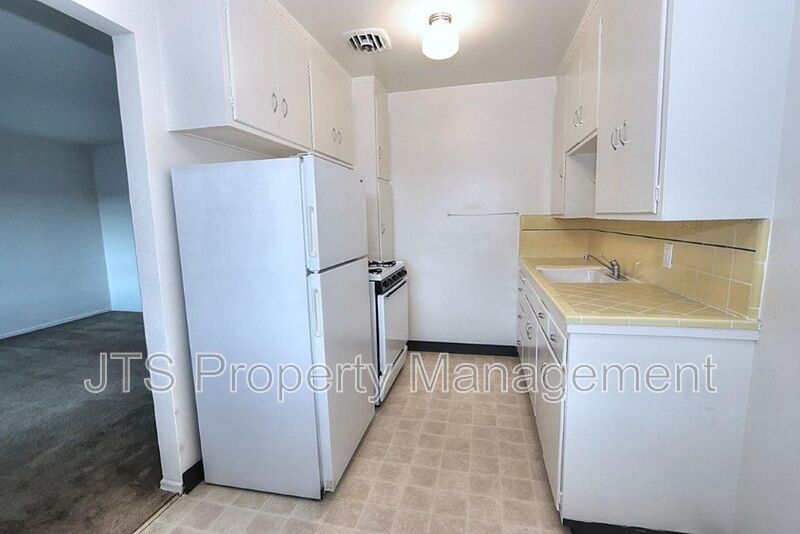 Updated Upstairs 1 Bedroom Across the Street from UC Davis! property image