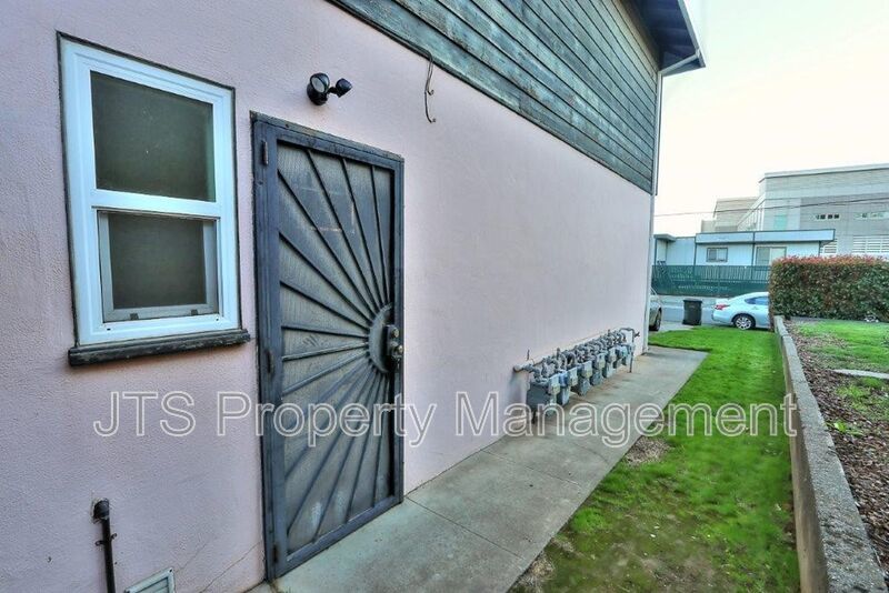 Updated Upstairs 1 Bedroom Across the Street from UC Davis! property image