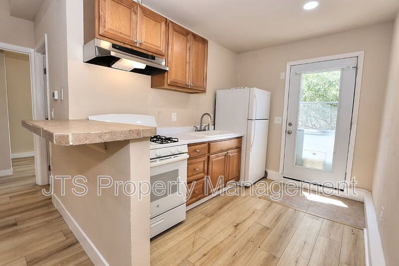Cozy Carmichael Unit Available Now! property image