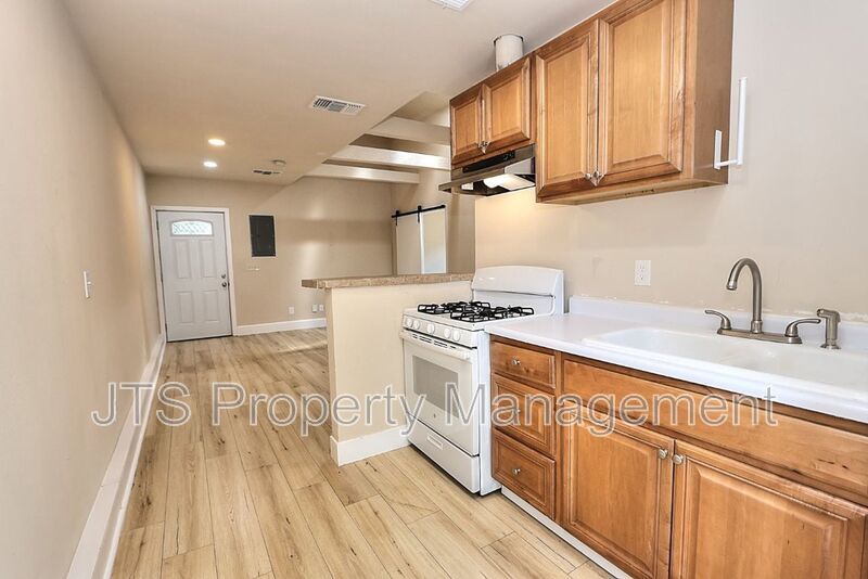 Cozy Carmichael Unit Available Now! property image