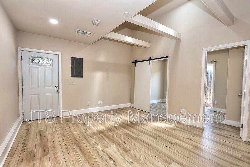 Cozy Carmichael Unit Available Now! property image