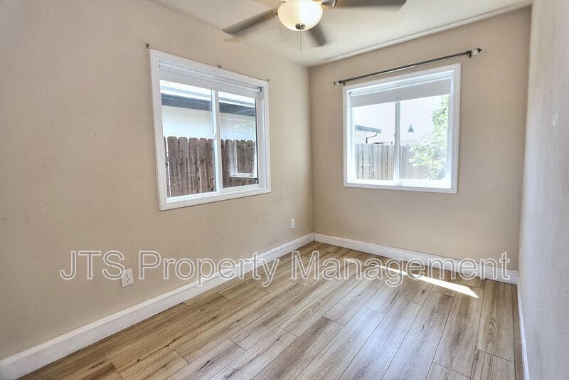 Cozy Carmichael Unit Available Now! property image