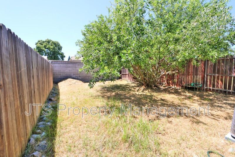 Cozy Carmichael Unit Available Now! property image