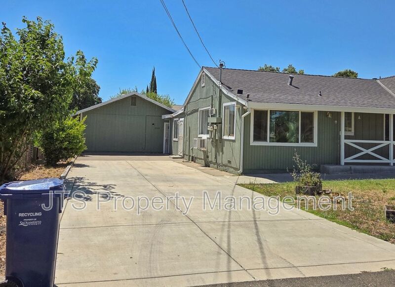 Cozy Carmichael Unit Available Now! property image