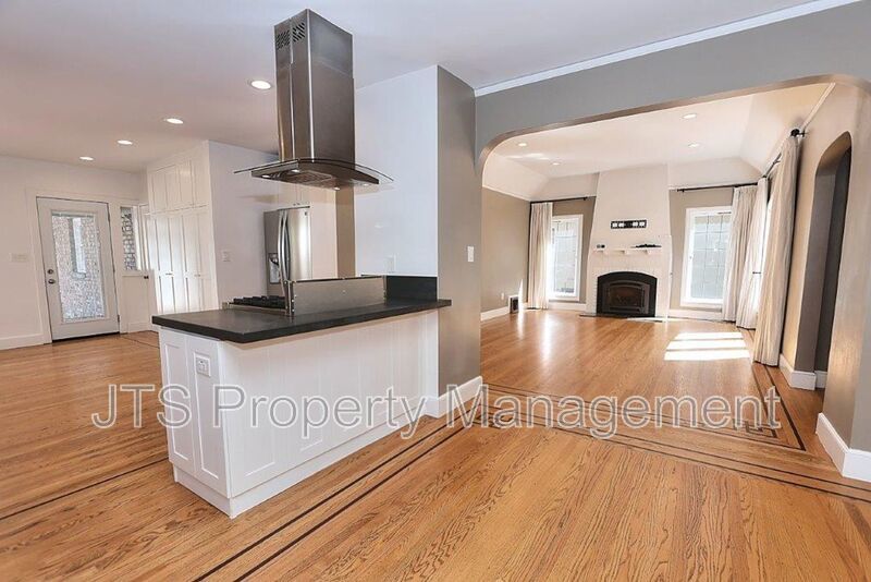 Incredible East Sacramento Home for Rent! property image