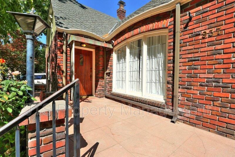 Incredible East Sacramento Home for Rent! property image