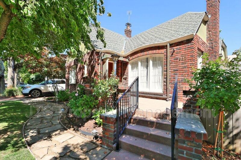 Incredible East Sacramento Home for Rent! property image