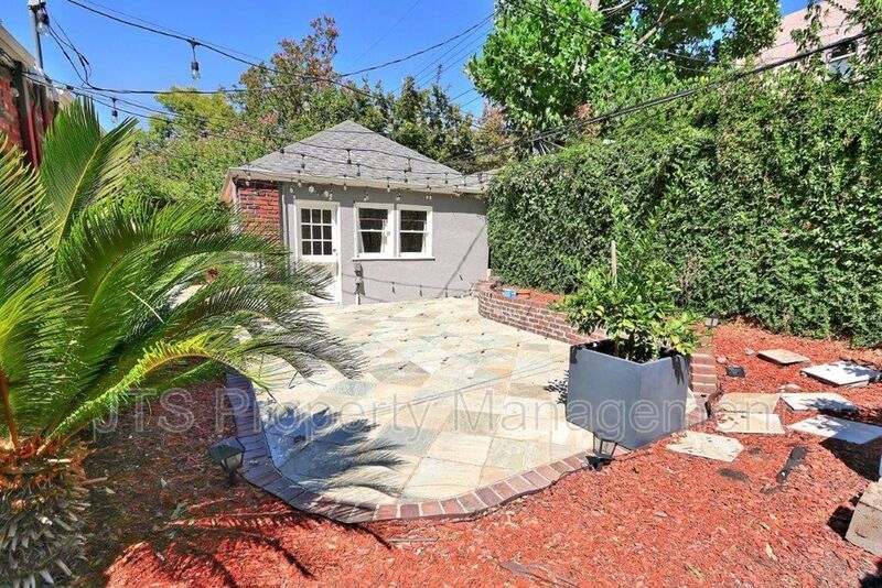Incredible East Sacramento Home for Rent! property image