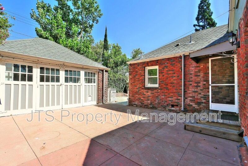 Incredible East Sacramento Home for Rent! property image
