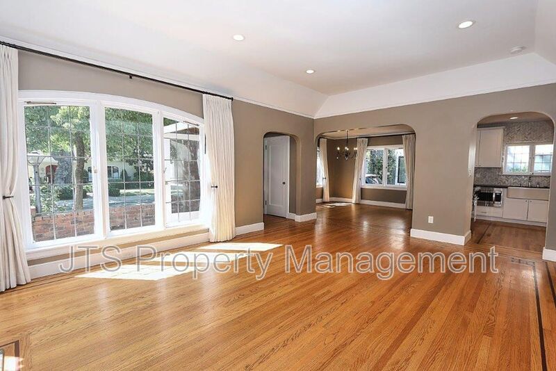 Incredible East Sacramento Home for Rent! property image