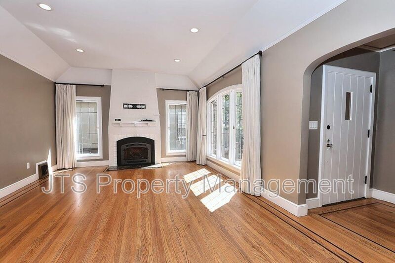 Incredible East Sacramento Home for Rent! property image