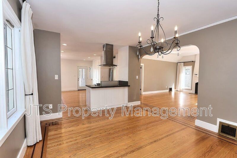 Incredible East Sacramento Home for Rent! property image
