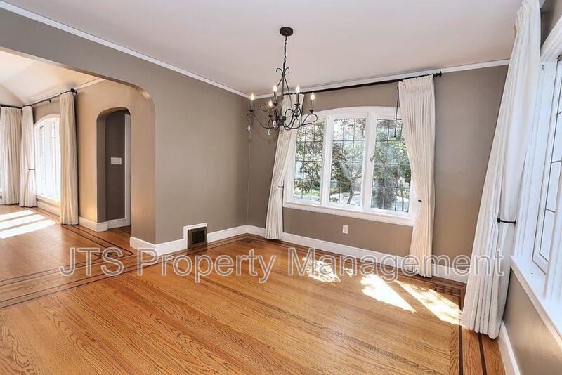 Incredible East Sacramento Home for Rent! property image