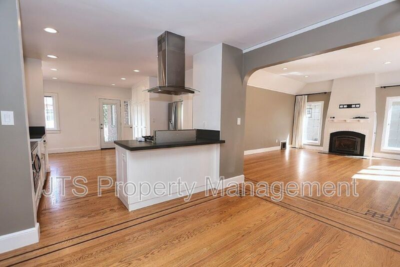 Incredible East Sacramento Home for Rent! property image