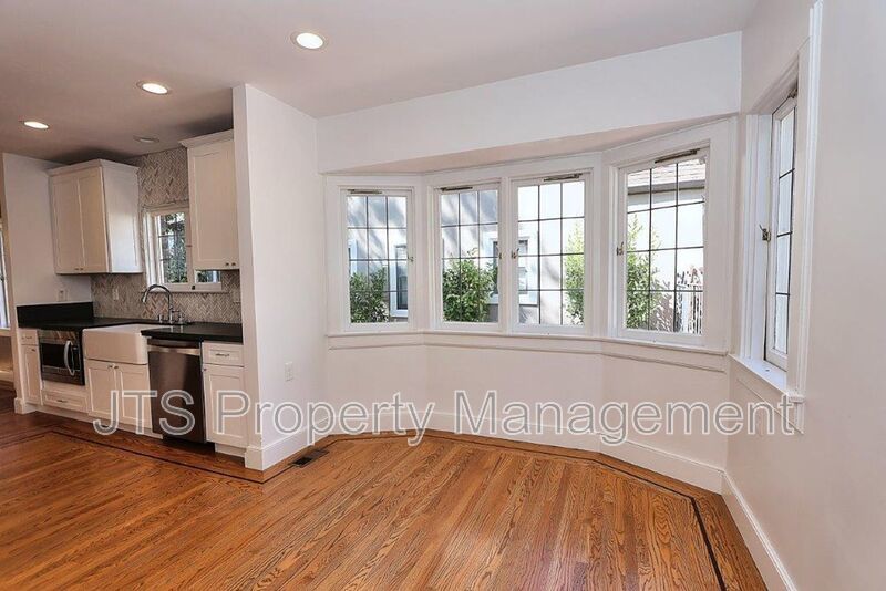Incredible East Sacramento Home for Rent! property image