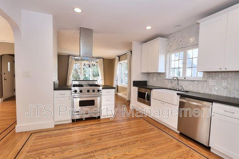 Incredible East Sacramento Home for Rent! property image