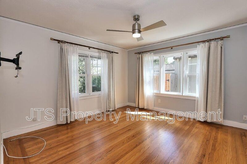 Incredible East Sacramento Home for Rent! property image