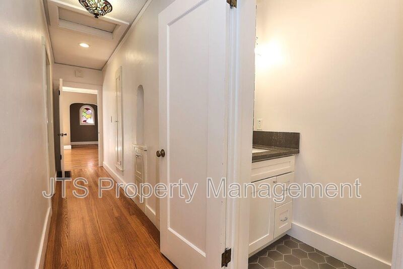 Incredible East Sacramento Home for Rent! property image