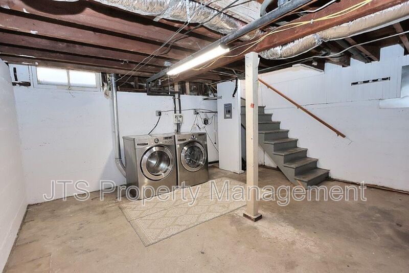Incredible East Sacramento Home for Rent! property image