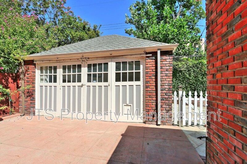 Incredible East Sacramento Home for Rent! property image