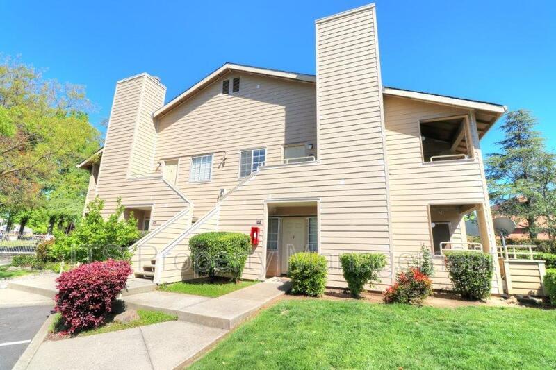 Upper Level Condo For Rent in Trinity Woods! property image