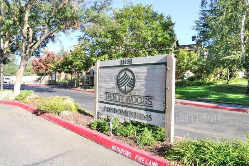 Upper Level Condo For Rent in Trinity Woods! property image