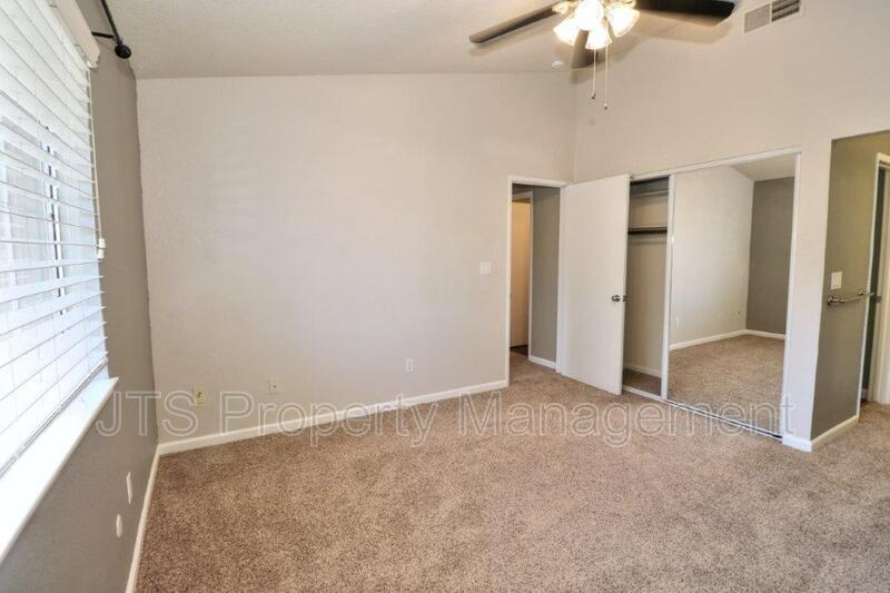 Upper Level Condo For Rent in Trinity Woods! property image