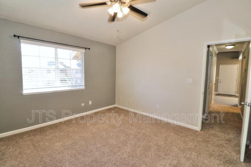 Upper Level Condo For Rent in Trinity Woods! property image
