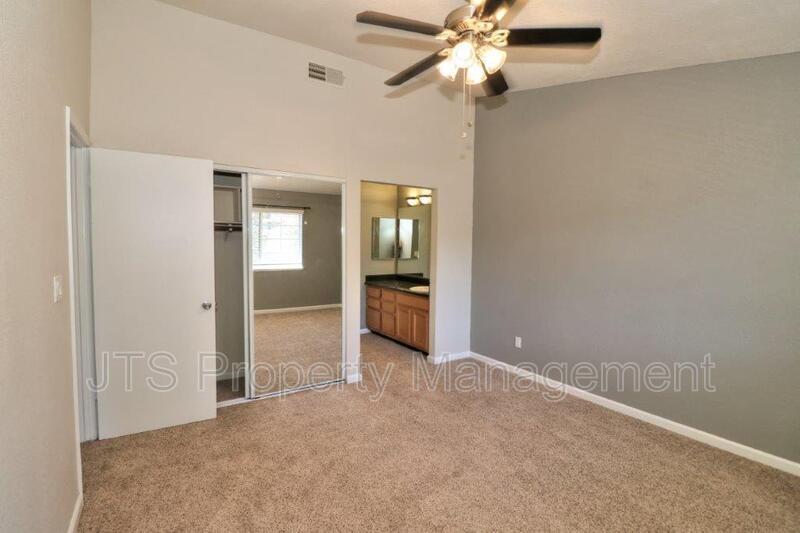 Upper Level Condo For Rent in Trinity Woods! property image