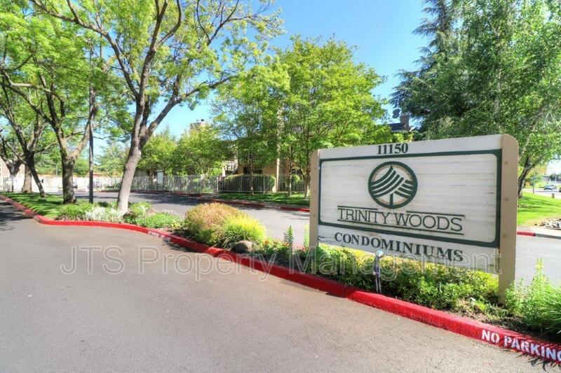 Upper Level Condo For Rent in Trinity Woods! property image