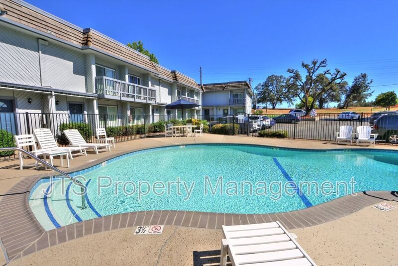 Condo For Rent Steps From Community Pool! property image