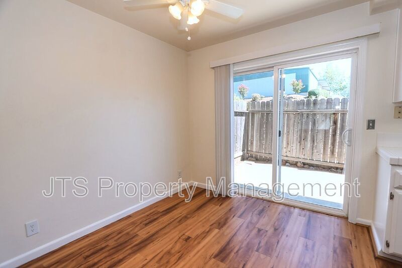 Condo For Rent Steps From Community Pool! property image