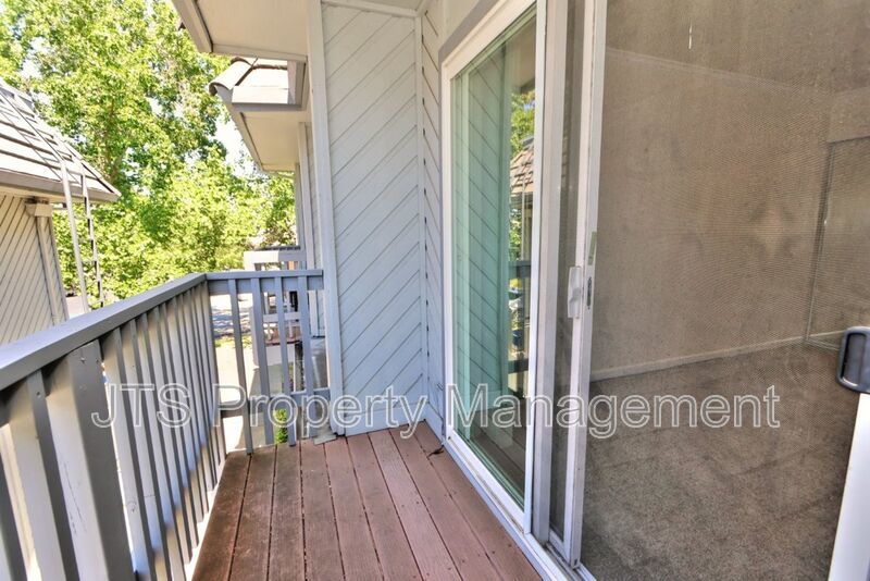 Condo For Rent Steps From Community Pool! property image