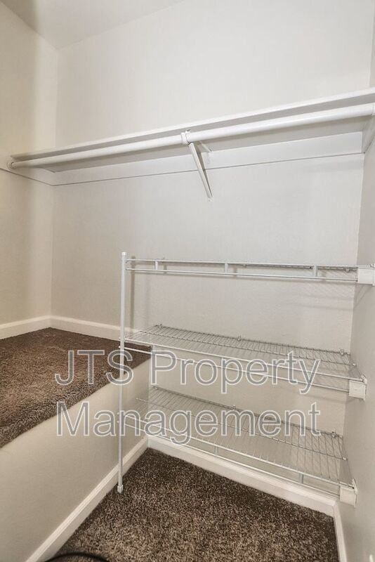 Condo For Rent Steps From Community Pool! property image