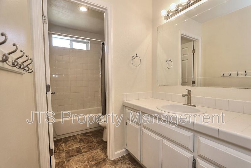 Condo For Rent Steps From Community Pool! property image