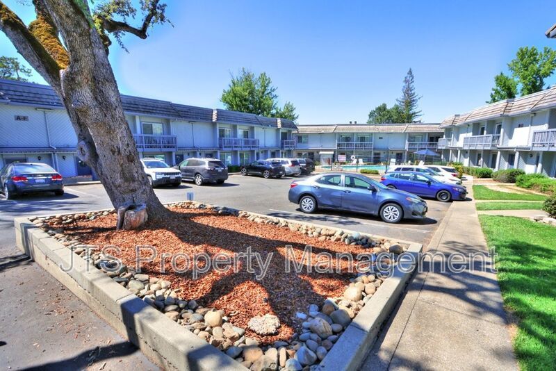 Condo For Rent Steps From Community Pool! property image