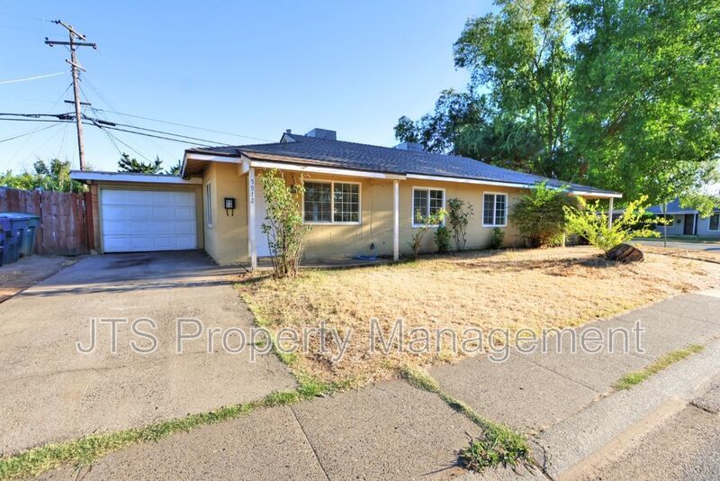 Cozy 2 bed 1 bath Unit in South Tahoe Park! property image