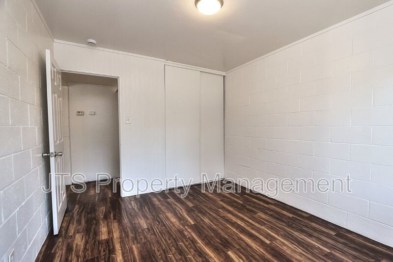 Cozy 2 bed 1 bath Unit in South Tahoe Park! property image