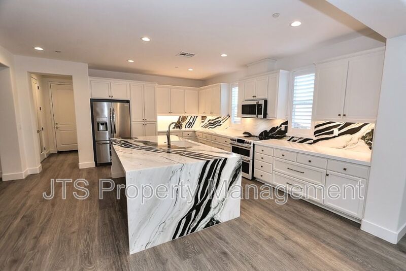 2,680 SF Fair Oaks Home | 3 Bedrooms + 2 Flex Rooms + Outdoor Kitchen property image