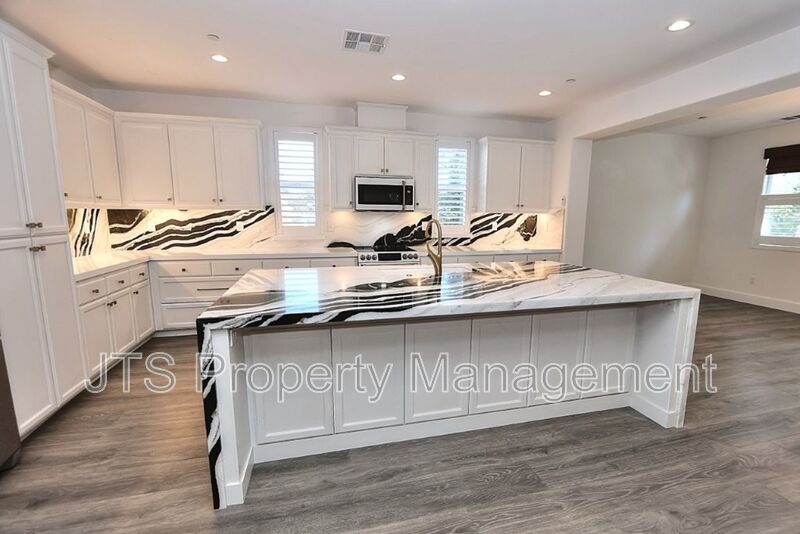 2,680 SF Fair Oaks Home | 3 Bedrooms + 2 Flex Rooms + Outdoor Kitchen property image