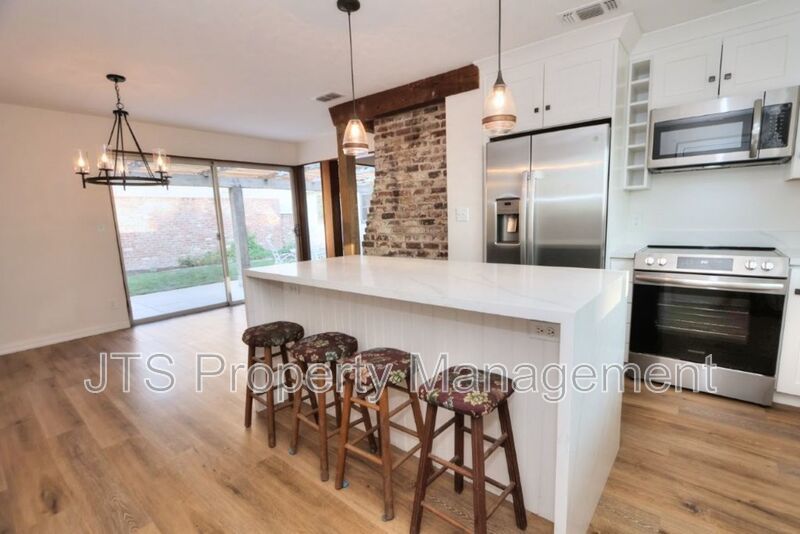 Newly Remodeled Home in Lincoln for Rent Now! property image